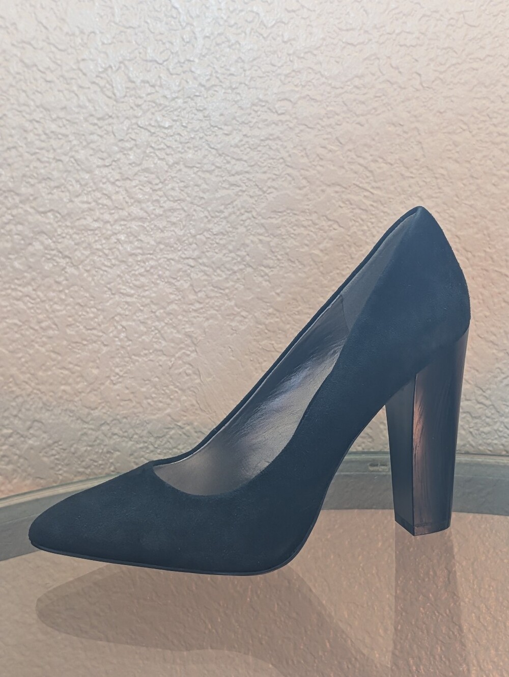 BCBGeneration Black Genuine Suede Pointed Toe Block Heel Pumps Size 7 NWOT
